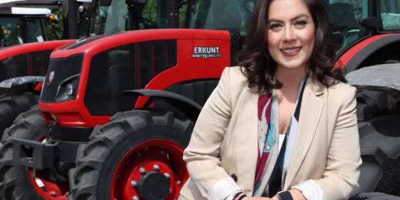 Tarımda Kadın Gücü: Teknolojik Dönüşümün Anahtarı